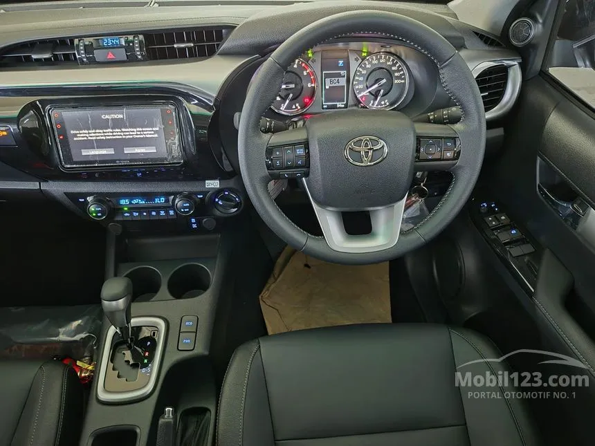 2025 Toyota Hilux V Double Cab 4X4 Pickup