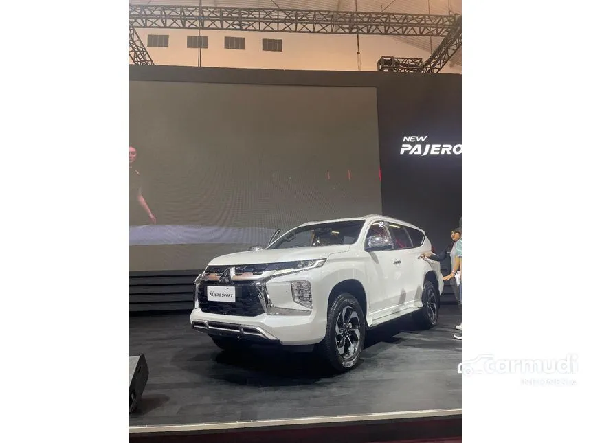 2024 Mitsubishi Pajero Sport Dakar SUV