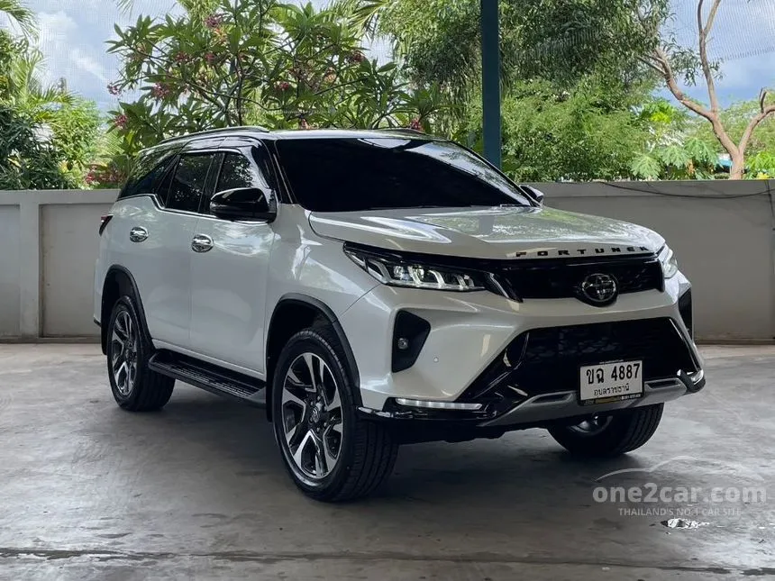 2024 Toyota FORTUNER Legender SUV