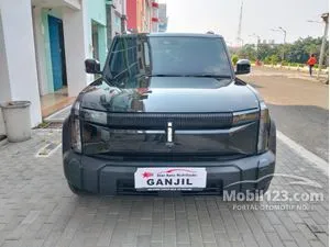 2025 Chery Omoda J6 EV IWD Phantom Edition SUV