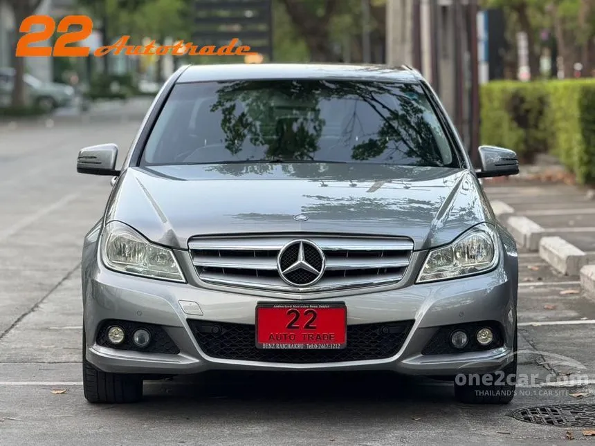 2012 Mercedes-Benz C220 CDI BlueEFFICIENCY Sedan