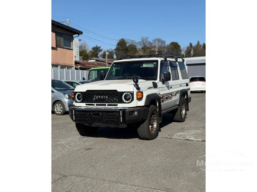 2026 Toyota Land Cruiser 70 GXL SUV