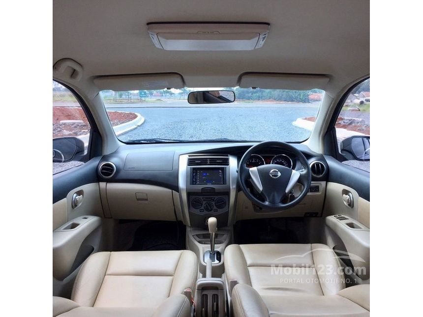 2013 Nissan Grand Livina XV MPV
