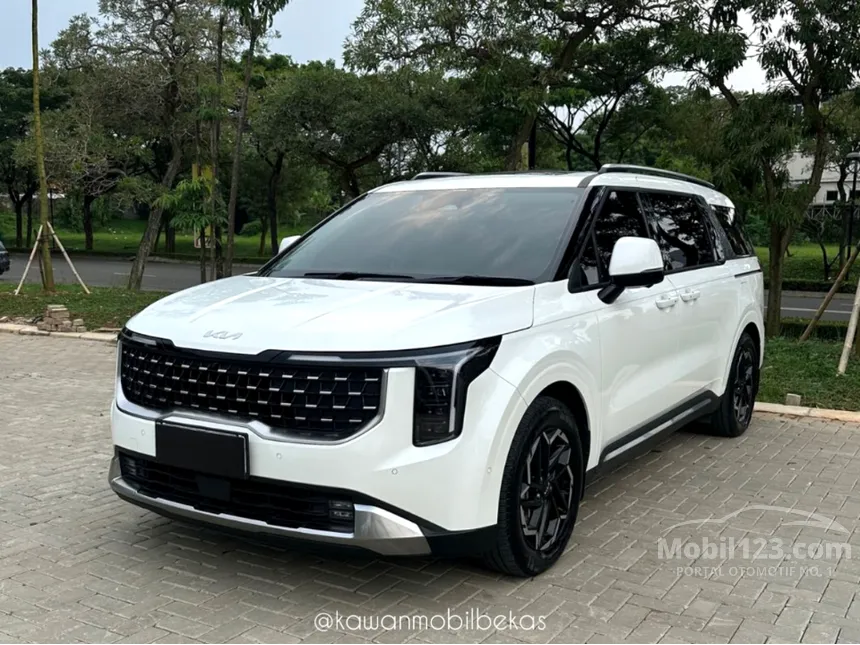 2024 KIA Grand Carnival Premiere MPV