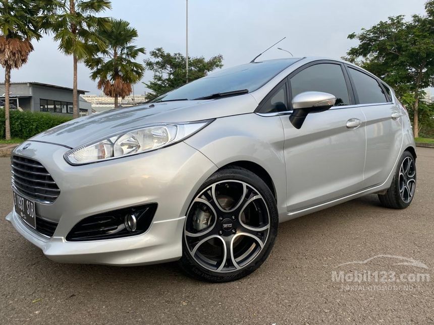  Jual  Mobil  Ford  Fiesta  2014  EcoBoost S 1 0 di DKI Jakarta 