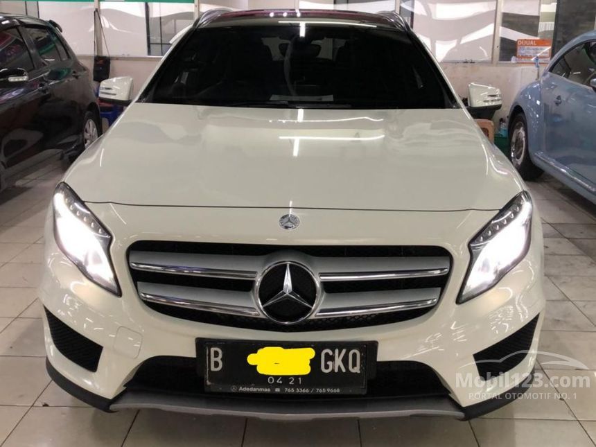 2015 Mercedes-Benz GLA200 Sport SUV