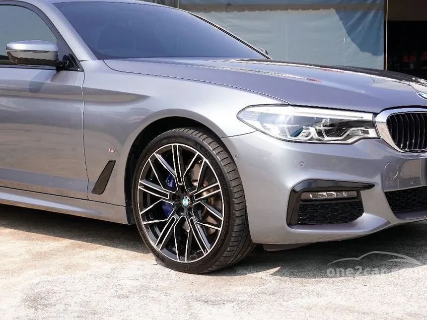 2020 BMW 530e M Sport Sedan