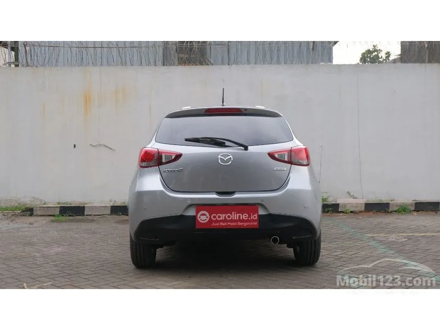 2014 Mazda 2 GT Hatchback