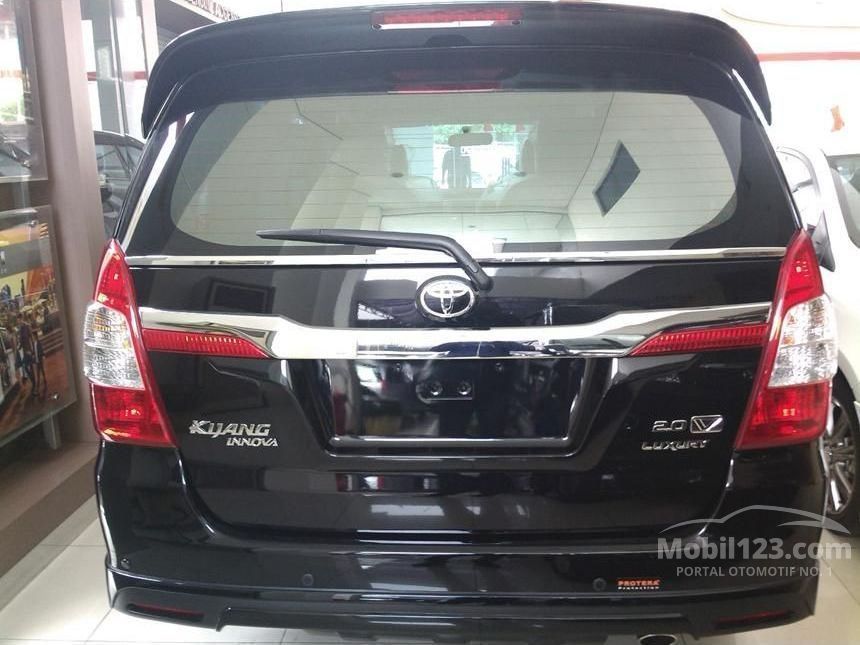 Jual Mobil Toyota Kijang Innova 2014 V Luxury 2.0 di DKI 