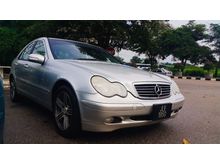 2005 Mercedes-Benz C180 0