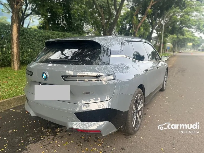 2023 BMW iX xDrive40 Sport SUV