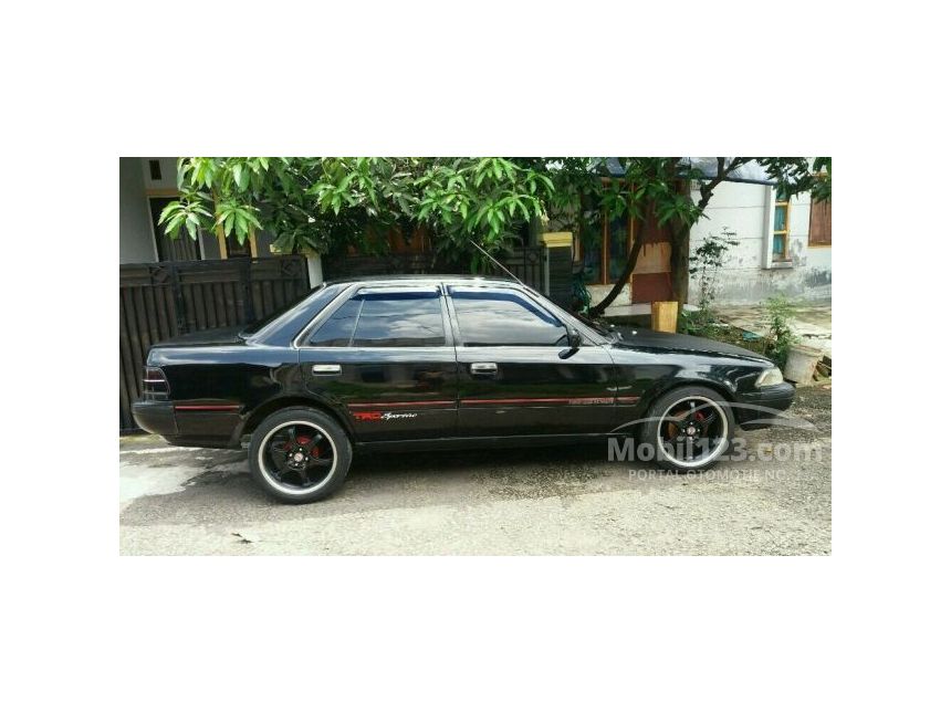 Jual Mobil  Toyota  Corona  1990  1 6 di Jawa Barat Manual 