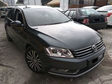 2013 Volkswagen Passat 1.8 TSI Sedan CKD FULL SERVICE RECORD UNDER WARANTY