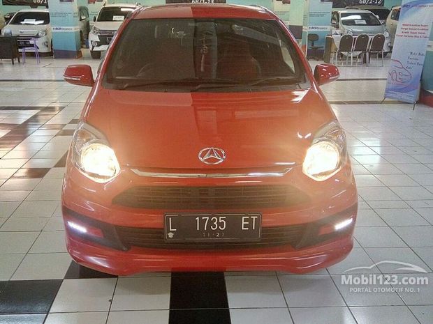 Daihatsu Ayla M Sporty Mobil bekas dijual di Indonesia 