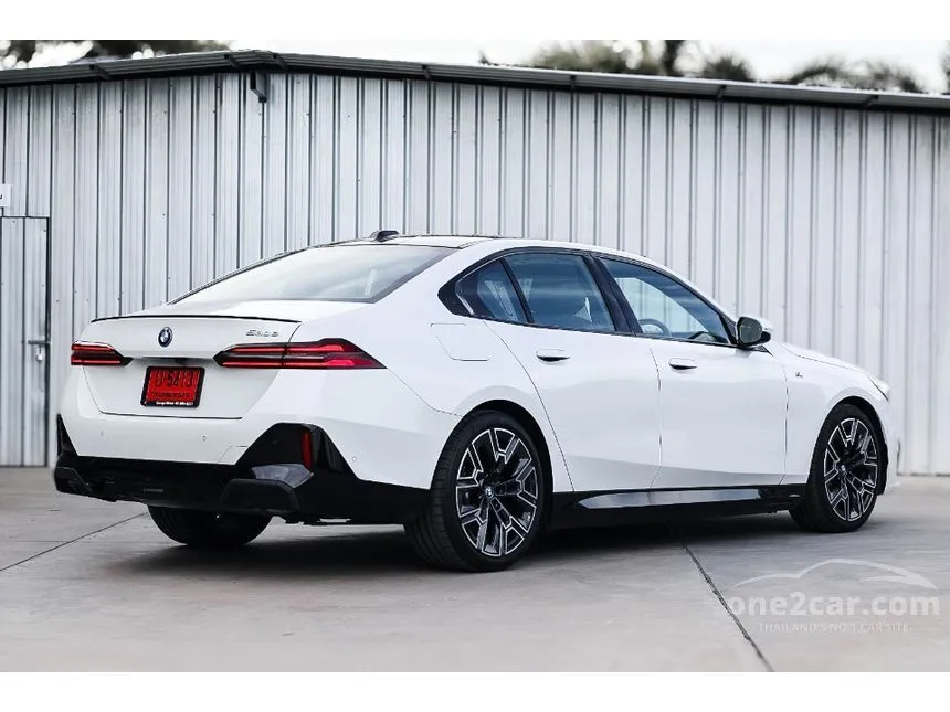 2026 BMW 530e M Sport Pro Sedan