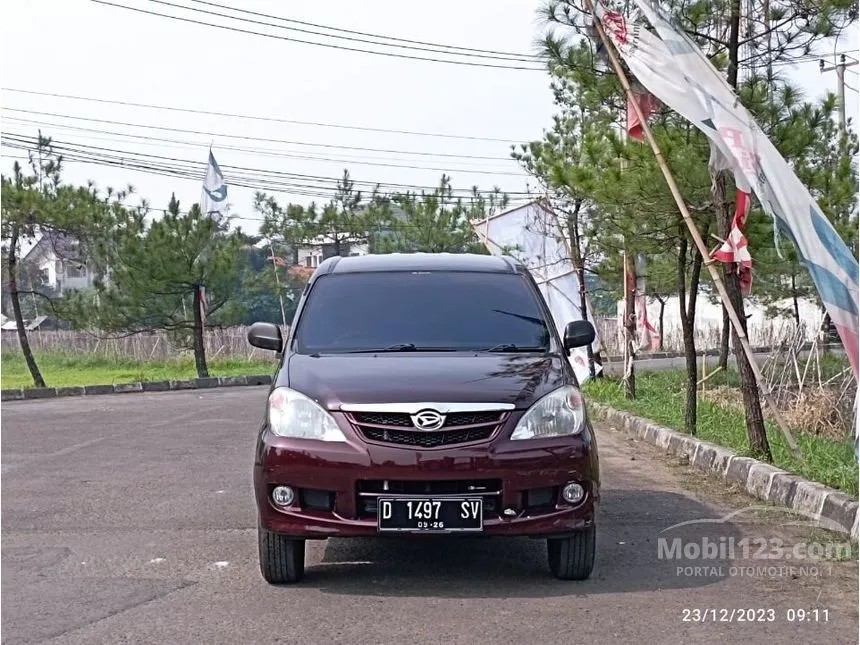 Jual Mobil Daihatsu Xenia 2011 Xi DELUXE 1.3 di Jawa Barat Manual MPV Marun Rp 80.000.000