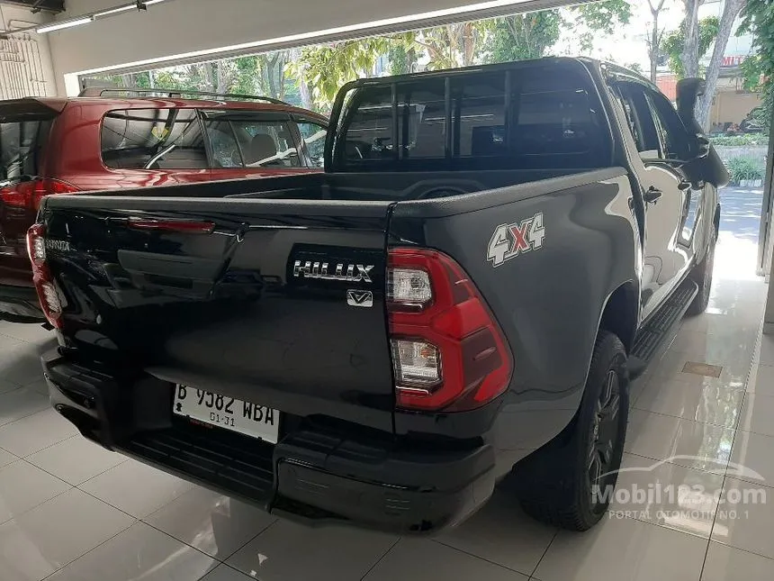 2025 Toyota Hilux V Double Cab 4X4 Pickup