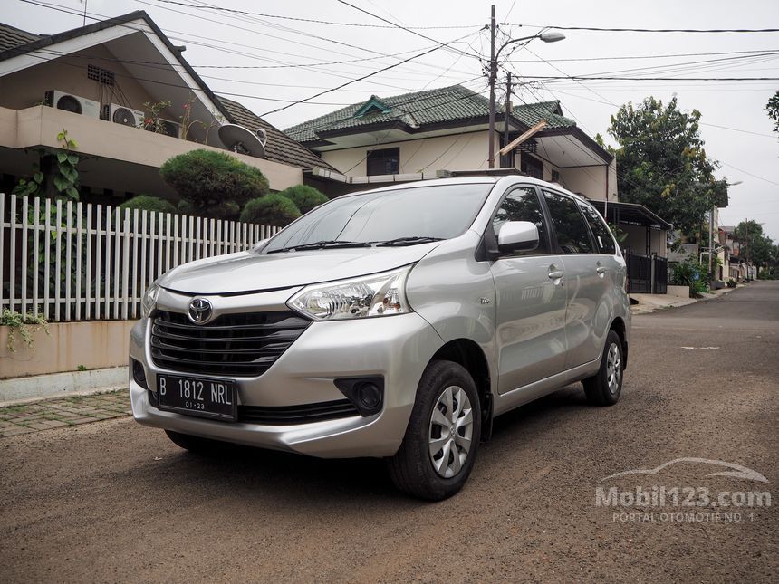 Jual Mobil  Toyota Avanza  2021 E 1 3 di Banten  Automatic 