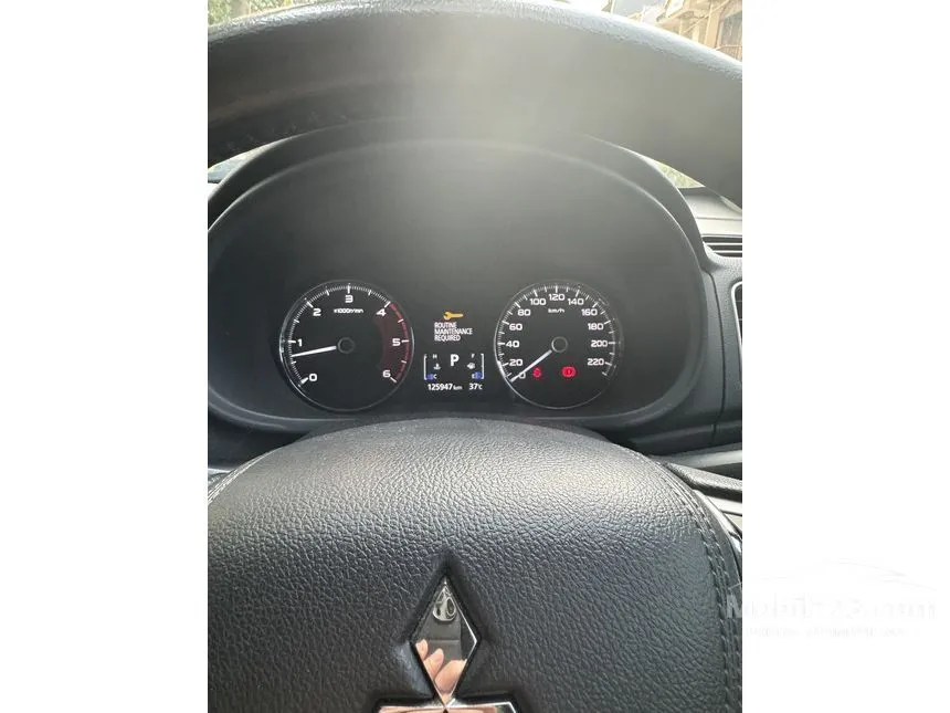 2016 Mitsubishi Pajero Sport Dakar 4X2 SUV