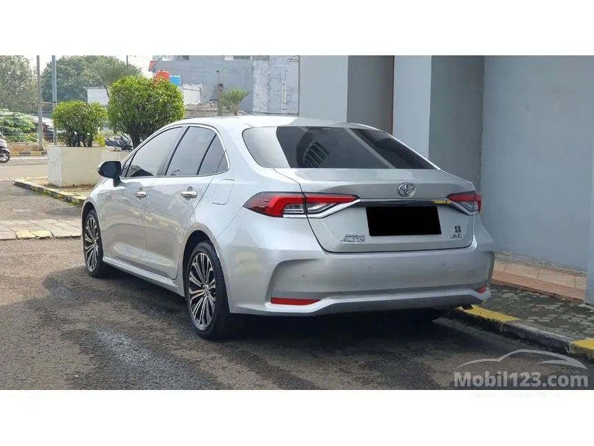 2021 Toyota Corolla Altis V Sedan