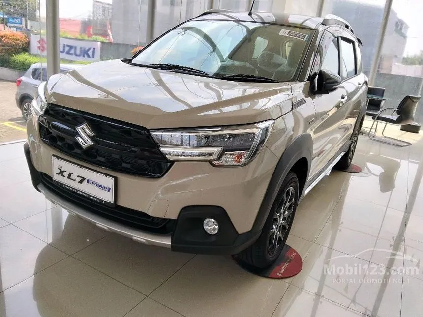 2026 Suzuki XL7 Alpha Hybrid (Two tone) SUV