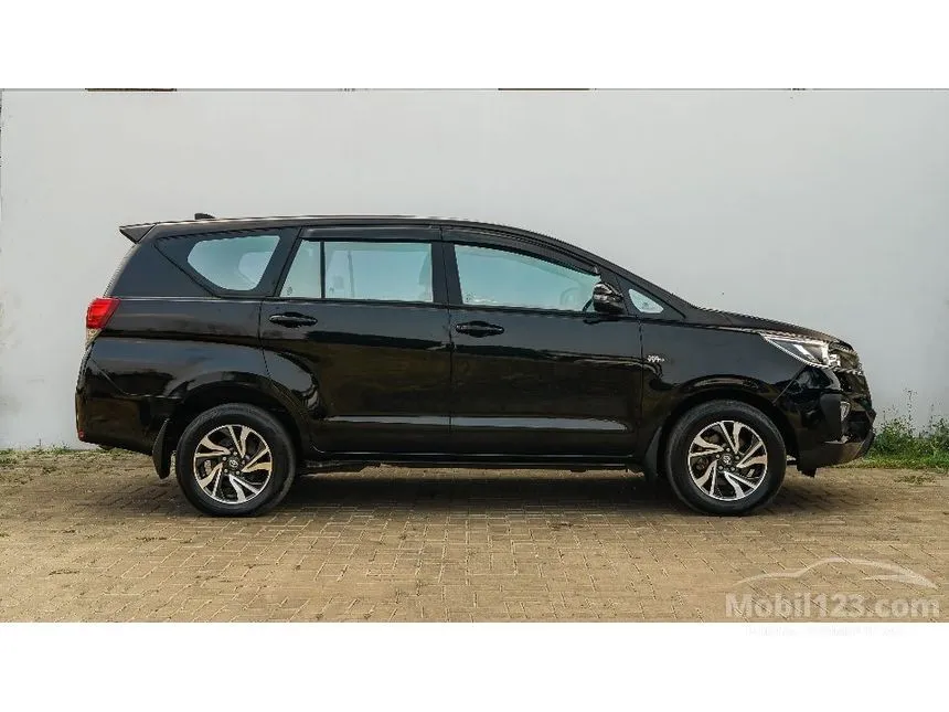 2021 Toyota Kijang Innova G MPV
