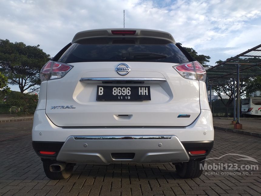 Jual Mobil Nissan X-Trail 2014 T32 2.0 di Banten Automatic SUV Putih Rp