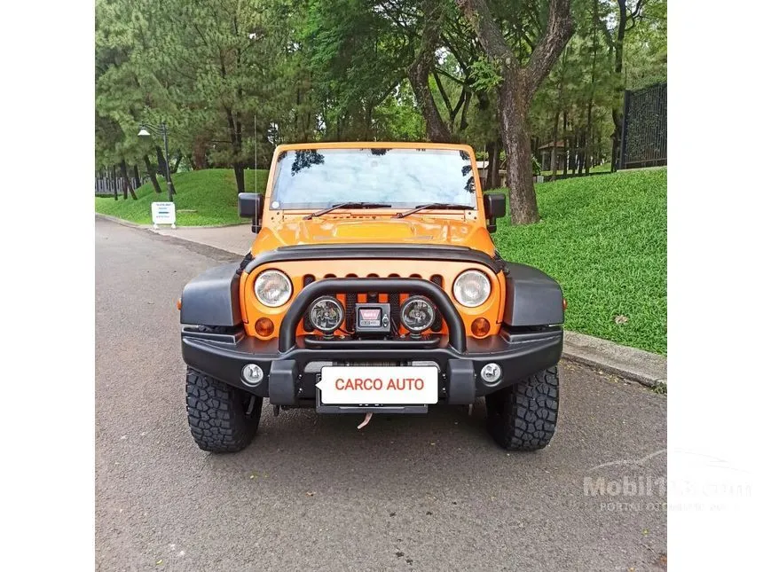 Jual Mobil Jeep Wrangler 2012 Rubicon Unlimited 3.6 di DKI Jakarta Automatic SUV Orange Rp 925.000.000