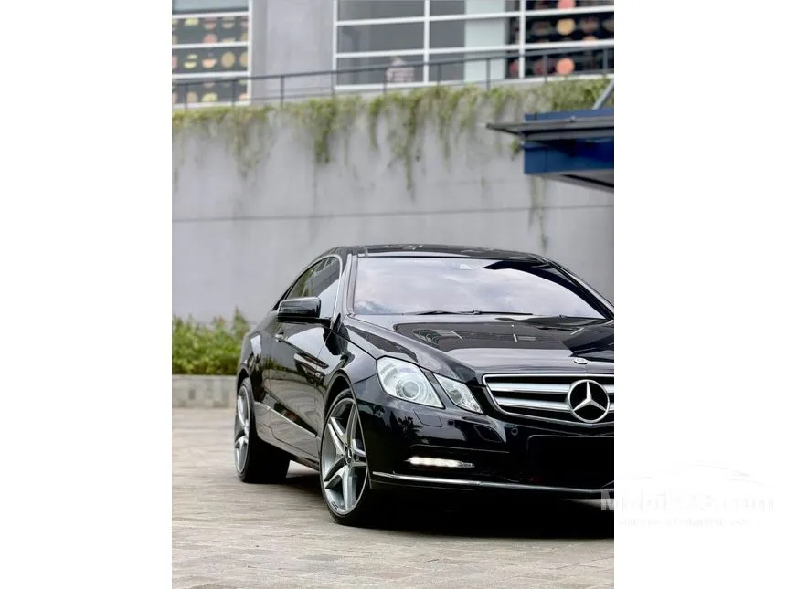 2011 Mercedes-Benz E250 AMG CGI Coupe