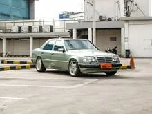 1988 Mercedes-Benz 200 2.0 Sedan