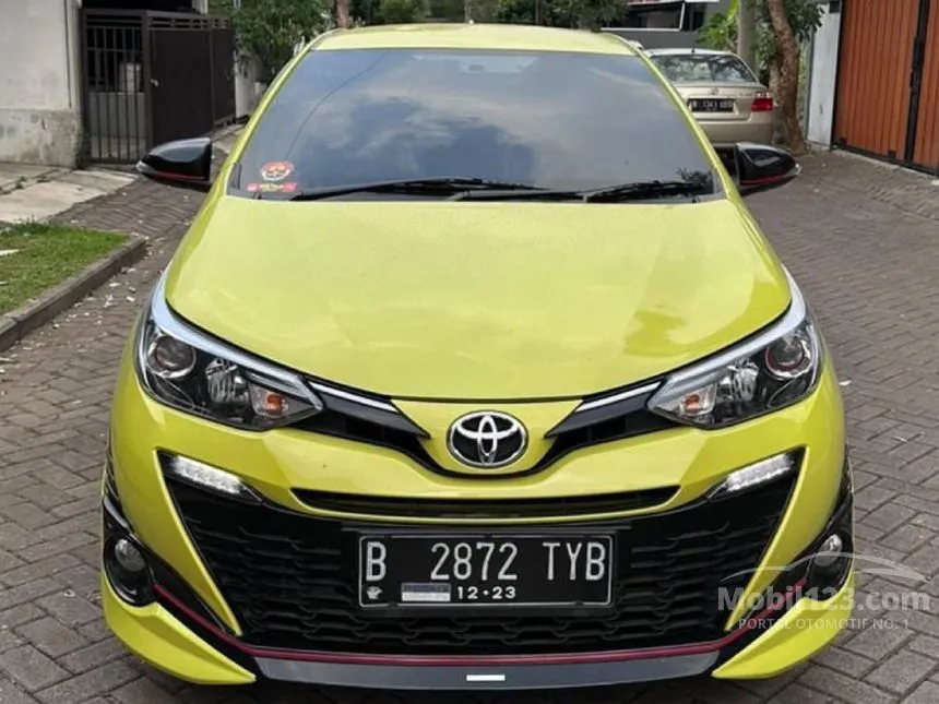 Jual Mobil Toyota Yaris 2018 TRD Sportivo 1.5 di Jawa Barat Automatic Hatchback Kuning Rp 200.000.000