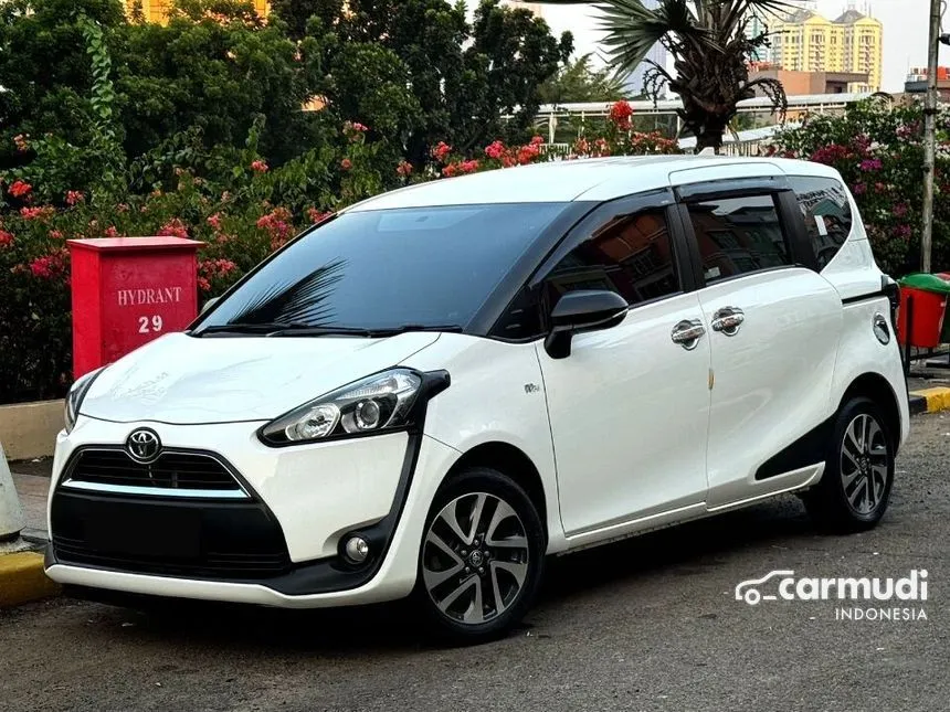 2017 Toyota Sienta V MPV