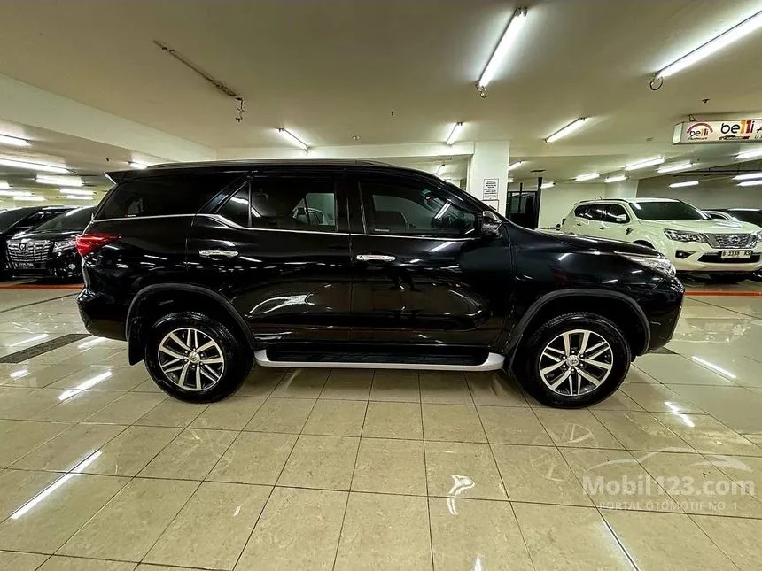 2019 Toyota Fortuner VRZ 4X2 SUV