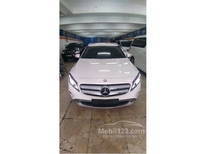 2015 Mercedes-Benz GLA200 Urban SUV