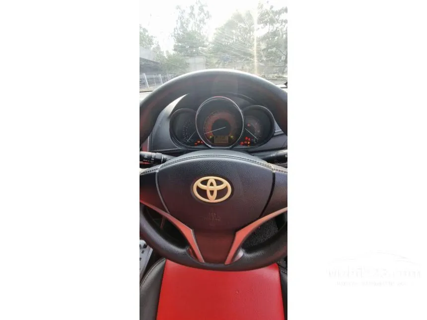 2016 Toyota Yaris G Hatchback