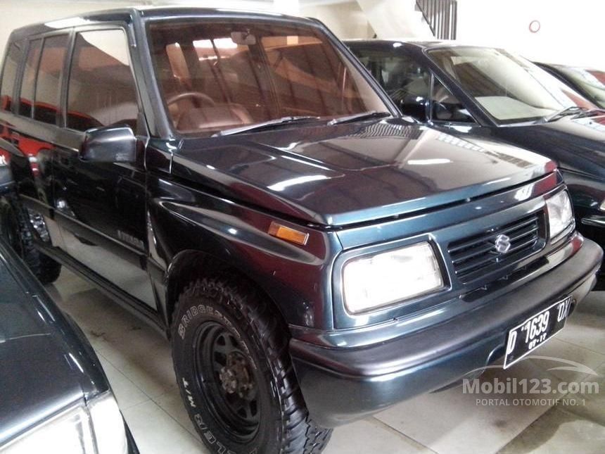 Download Gambar Mobil Vitara 1995 - RIchi Mobil