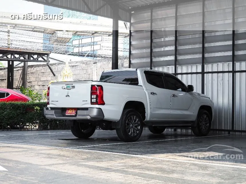 2024 Mitsubishi TRITON Plus Ultra Double Cab Pickup
