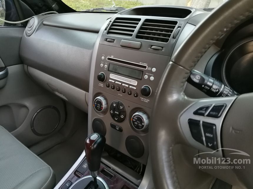 Jual Mobil  Suzuki  Grand Vitara 2008 JLX  2 0 di Jawa Timur 