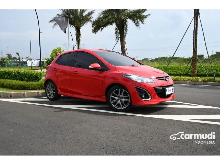 2013 Mazda 2 R Hatchback