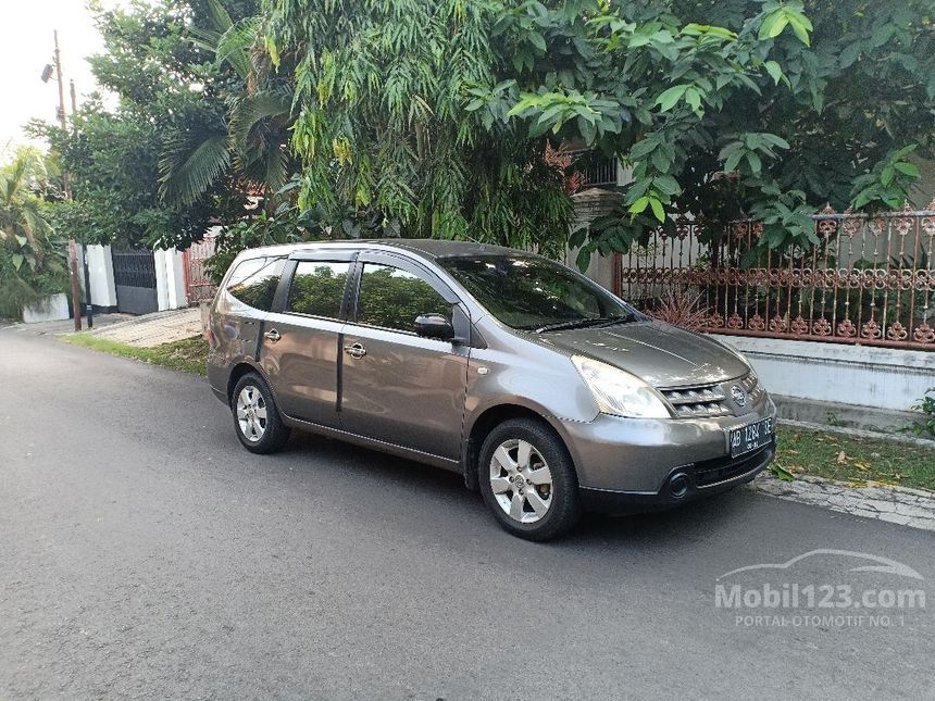 Jual Mobil Nissan Grand Livina 2011 SV 1.5 di DKI Jakarta 