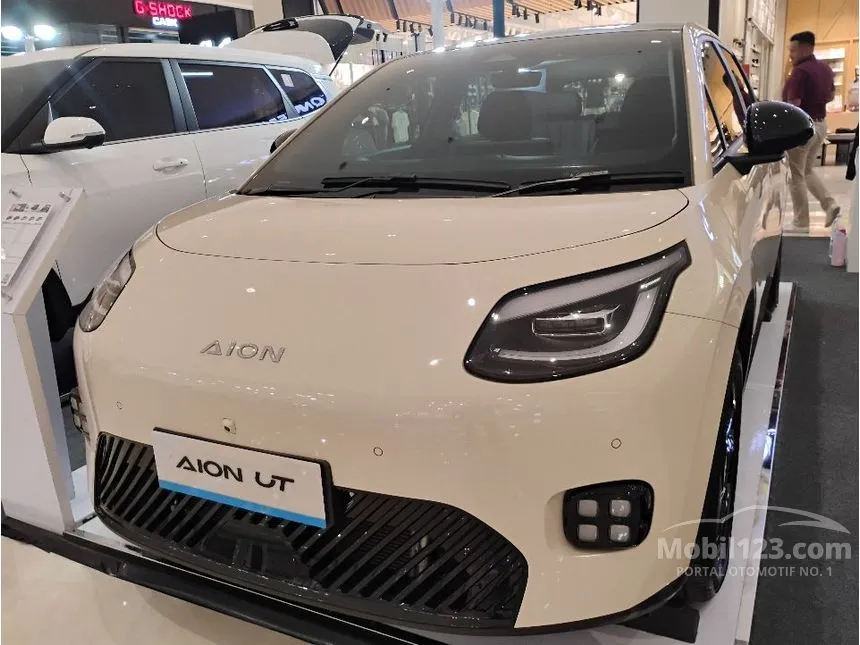 2026 GAC AION UT Premium Hatchback