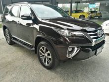 2016 Toyota Fortuner 2.8 (ปี 15-18) V SUV AT