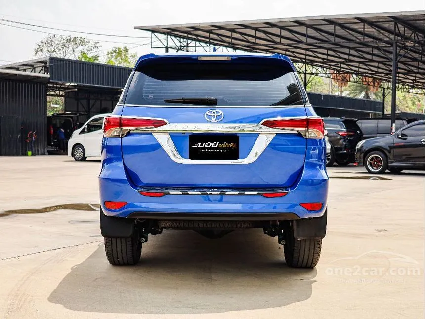 2017 Toyota FORTUNER V SUV