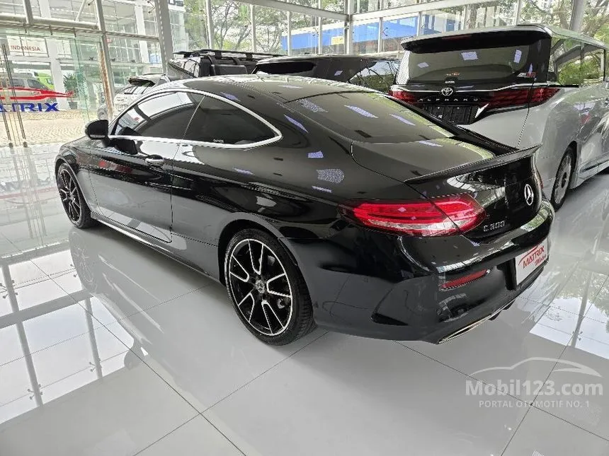 2019 Mercedes-Benz C300 AMG Line Coupe