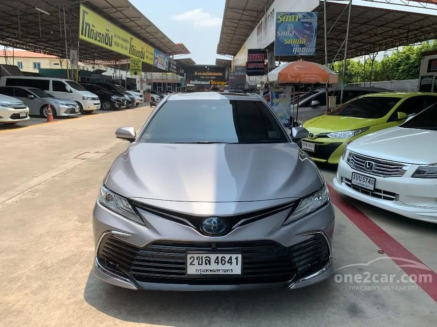 2022 Toyota CAMRY HEV Premium Luxury Sedan