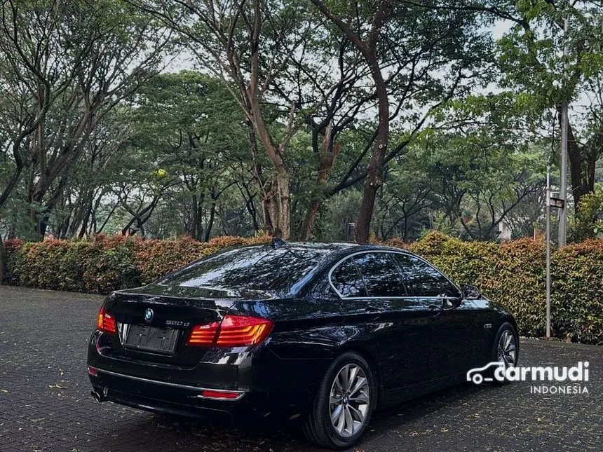 2015 BMW 520d Luxury Sedan