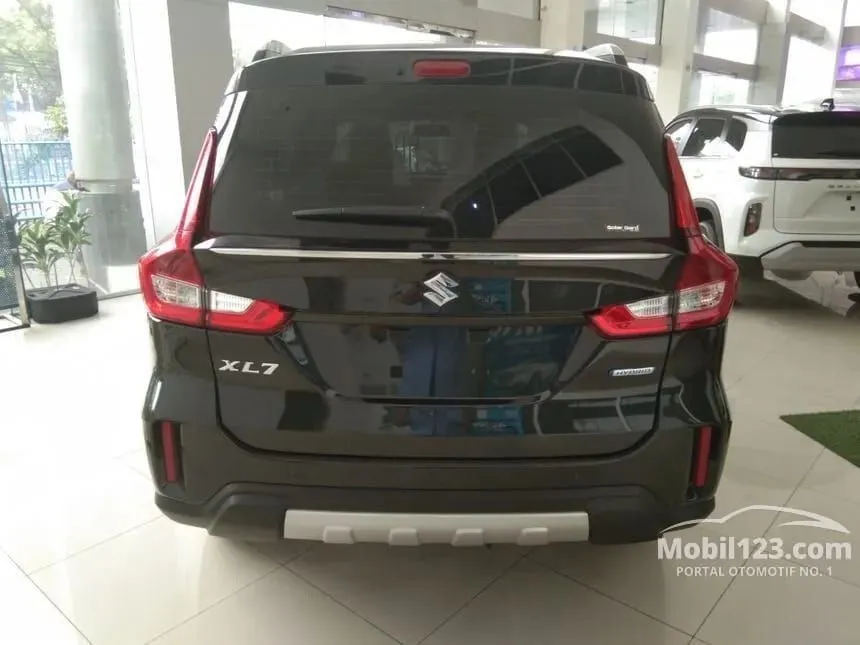 Jual Mobil Suzuki XL7 2024 BETA Hybrid 1.5 di Banten Automatic Wagon Lainnya Rp 234.000.000