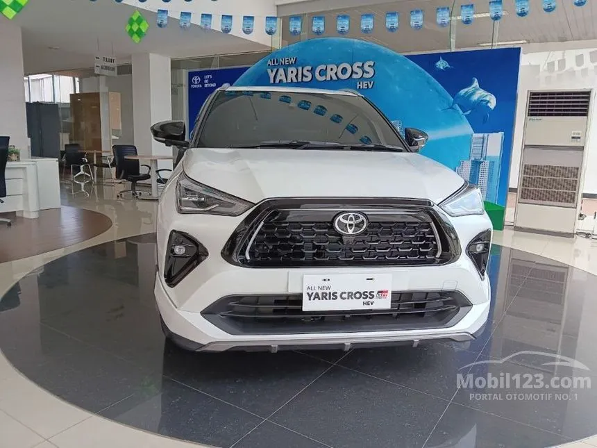 Jual Mobil Toyota Yaris Cross 2023 S GR Parts Aero Package 1.5 di DKI Jakarta Automatic Wagon Putih Rp 368.000.000