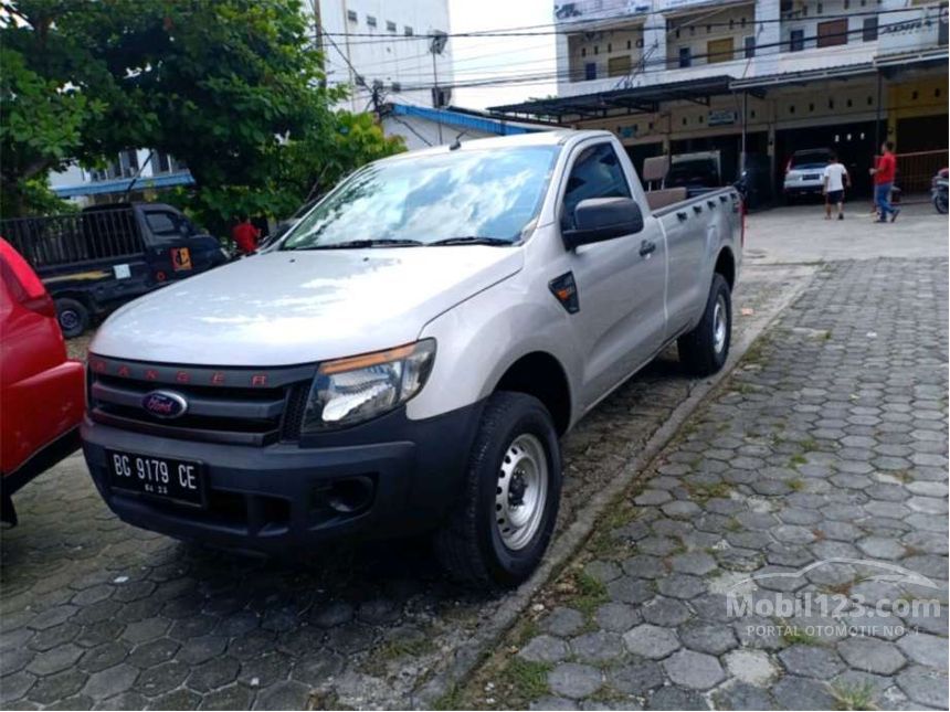 Jual Mobil Ford Ranger 2014 Base 2.5 di Riau Manual Pick 