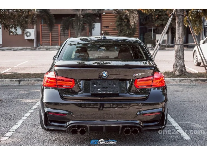 2016 BMW 320i Luxury Sedan